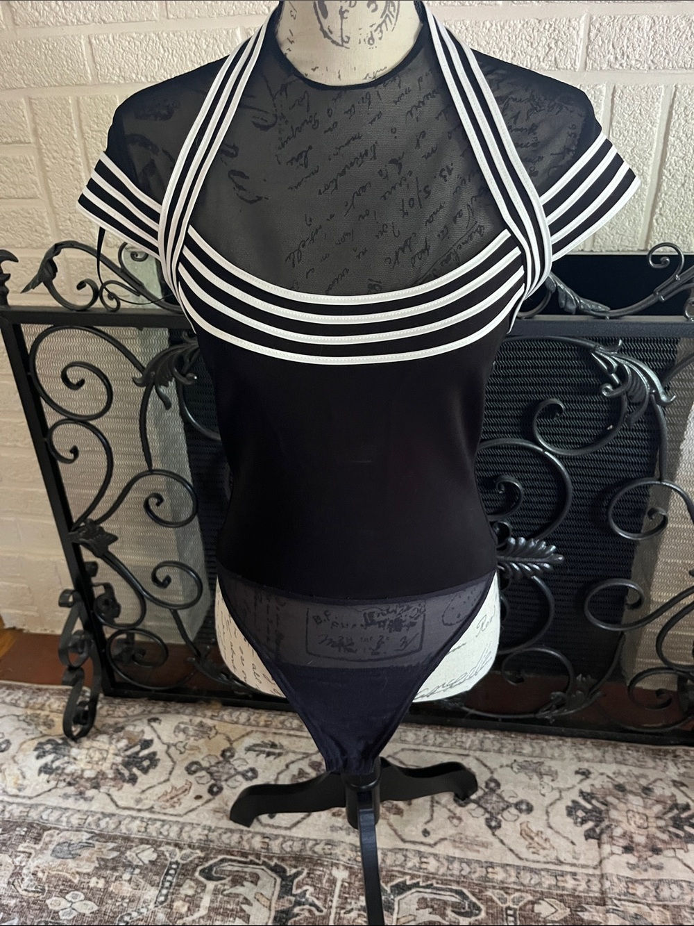 VINTAGE CACHE Black Bodysuit with White Striped Trim